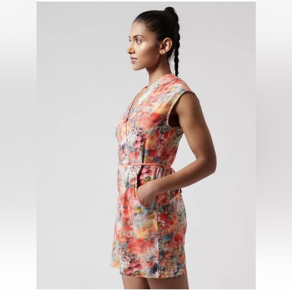 NWOT Athleta Marlow Romper, Renewed Bloom Pink SIZE M - Picture 2 of 6